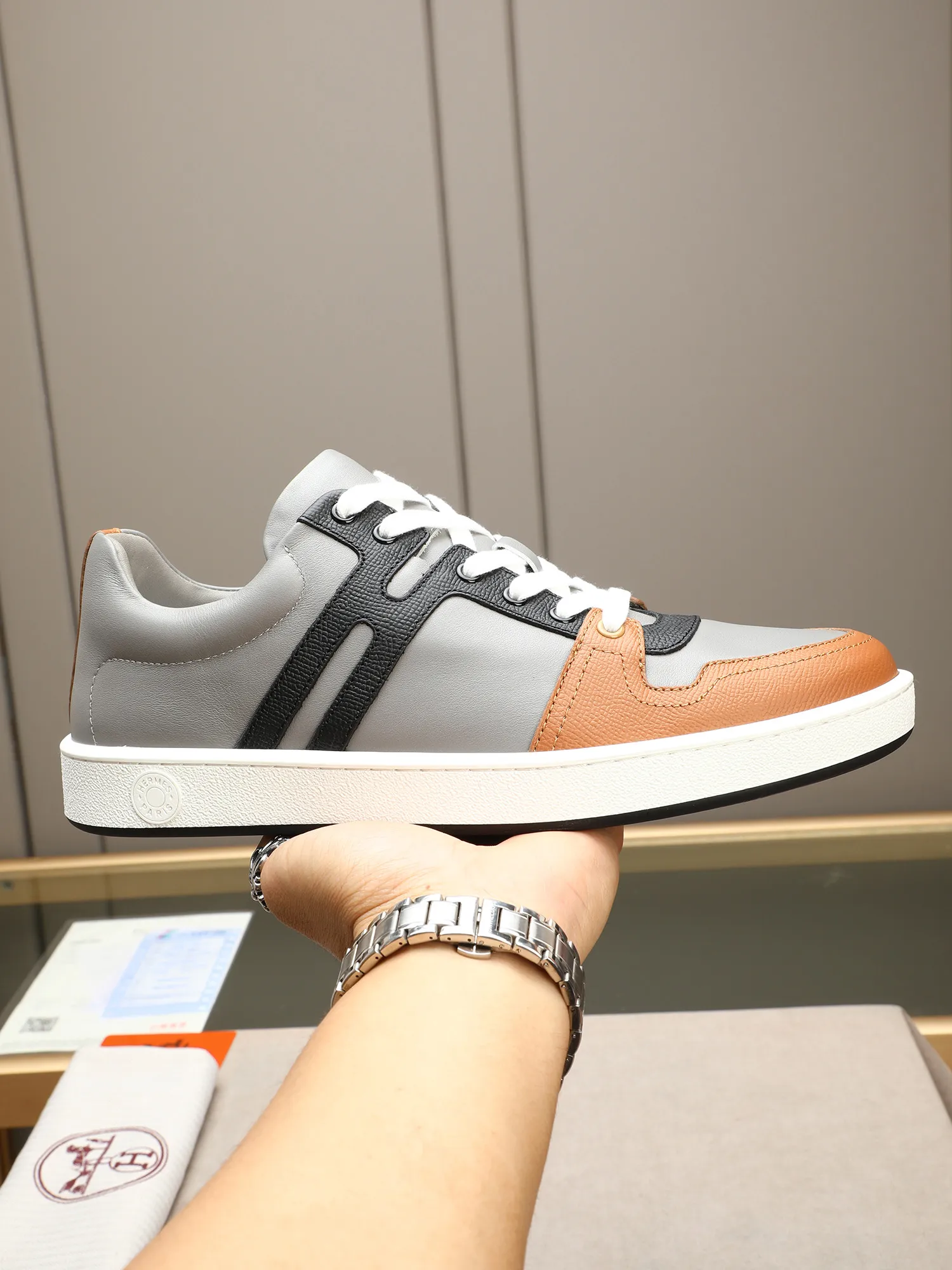 Men's shoes 💰720 [HERMES] Hermès - High-end quality original 🔍🔍🔍 casual sneakers - Upper: 🔝 Napa calfskin, shoe body sewn with brand 'H' totem - Lining: water-dyed cowhide - Outsole: original TPR. :38-44 (45, can be customized)
